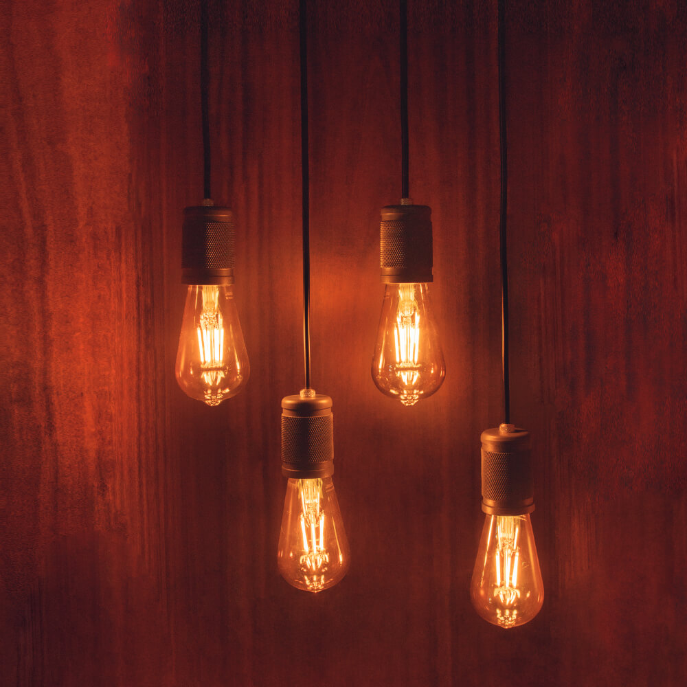 ブラインド4個 Lâmpada Filamento LED ST64 4W - 440lm 2.400K - Blumenau Iluminação